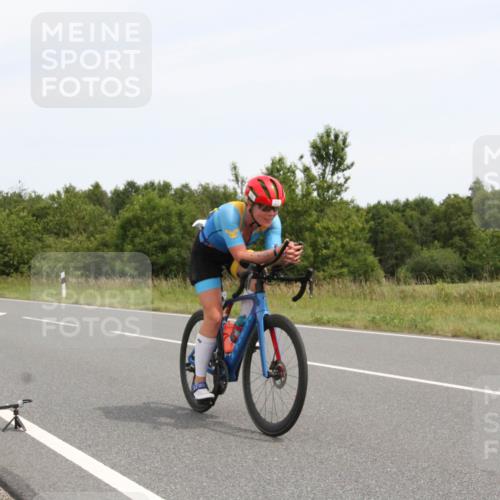 22.06.2025 - Viking Triathlon Yannick Fuchs http://msf.ph/oto/8079465 22.06.2025 12:15:01 Radfahren 72, 376, 433, 553 meine-sportfotos.de