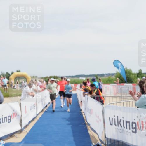 22.06.2025 - Viking Triathlon MichiJ http://msf.ph/oto/8079476 22.06.2025 14:18:53 Ziel 100, 272, 617 meine-sportfotos.de