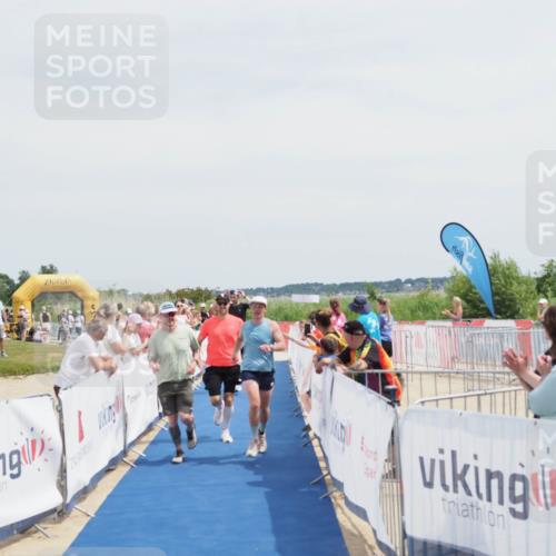 22.06.2025 - Viking Triathlon MichiJ http://msf.ph/oto/8079508 22.06.2025 14:18:53 Ziel 100, 272, 617 meine-sportfotos.de
