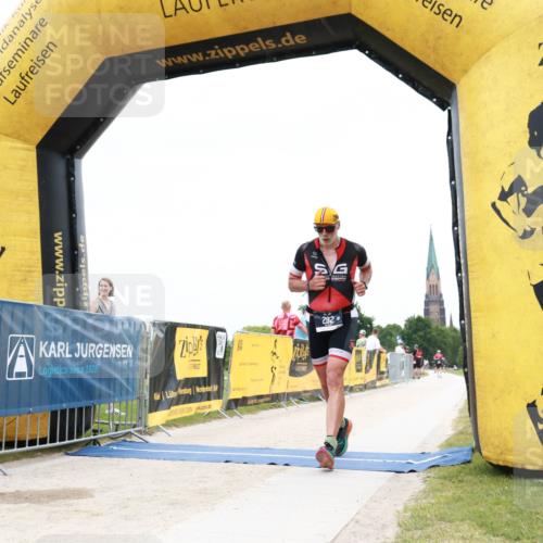 22.06.2025 - Viking Triathlon H.Heesch http://msf.ph/oto/8079520 22.06.2025 15:45:53 Laufen 292, 412 meine-sportfotos.de
