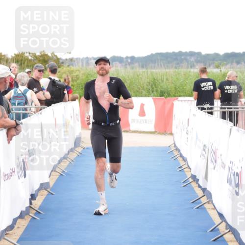 22.06.2025 - Viking Triathlon MichiJ http://msf.ph/oto/8079565 22.06.2025 16:05:00 Ziel 342 meine-sportfotos.de