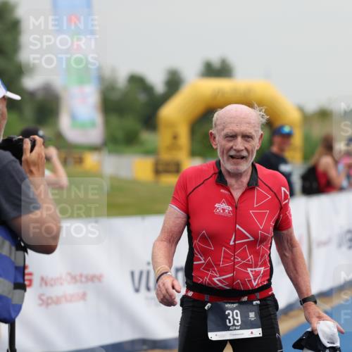 22.06.2025 - Viking Triathlon Yannick Fuchs http://msf.ph/oto/8079590 22.06.2025 16:43:18 Ziel 39 meine-sportfotos.de