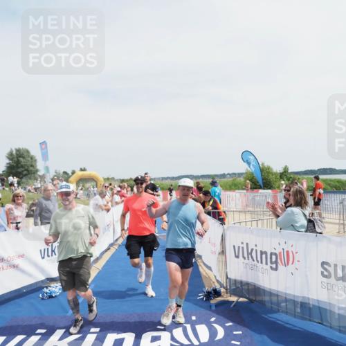 22.06.2025 - Viking Triathlon MichiJ http://msf.ph/oto/8079604 22.06.2025 14:18:55 Ziel 100, 272, 617 meine-sportfotos.de