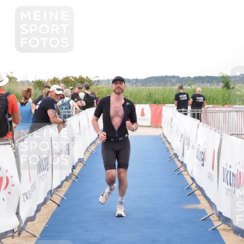 22.06.2025 - Viking Triathlon MichiJ http://msf.ph/oto/8079627 22.06.2025 16:05:01 Ziel 342 meine-sportfotos.de
