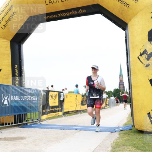 22.06.2025 - Viking Triathlon H.Heesch http://msf.ph/oto/8079636 22.06.2025 15:50:19 Laufen 320 meine-sportfotos.de