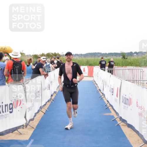 22.06.2025 - Viking Triathlon MichiJ http://msf.ph/oto/8079660 22.06.2025 16:05:02 Ziel 342 meine-sportfotos.de