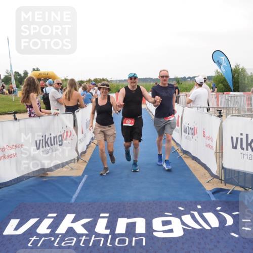22.06.2025 - Viking Triathlon MichiJ http://msf.ph/oto/8079667 22.06.2025 15:56:33 Ziel 647 meine-sportfotos.de