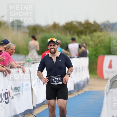 22.06.2025 - Viking Triathlon Yannick Fuchs http://msf.ph/oto/8079668 22.06.2025 16:44:58 Ziel 402 meine-sportfotos.de
