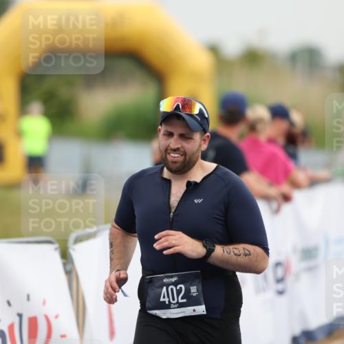22.06.2025 - Viking Triathlon Yannick Fuchs http://msf.ph/oto/8079683 22.06.2025 16:45:00 Ziel 402 meine-sportfotos.de