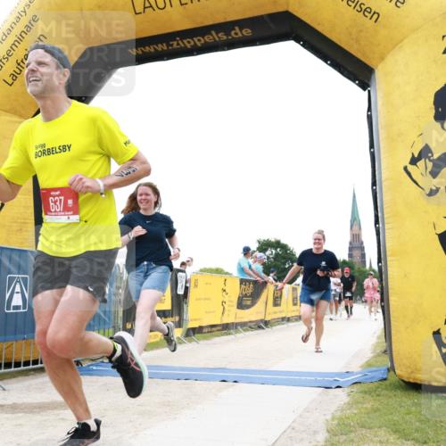 22.06.2025 - Viking Triathlon H.Heesch http://msf.ph/oto/8079689 22.06.2025 15:53:26 Laufen 75, 637 meine-sportfotos.de