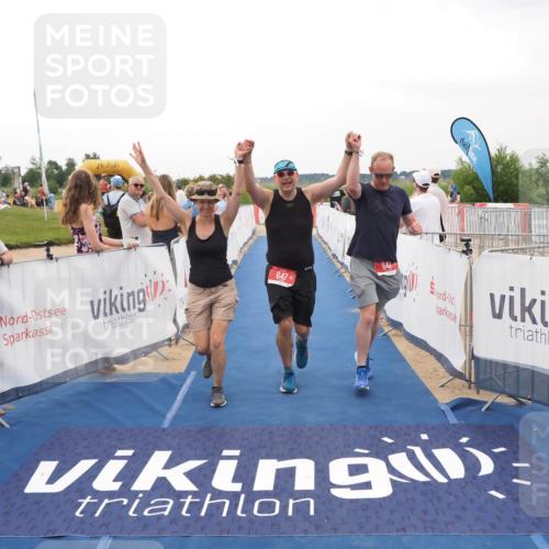 22.06.2025 - Viking Triathlon MichiJ http://msf.ph/oto/8079696 22.06.2025 15:56:33 Ziel 647 meine-sportfotos.de