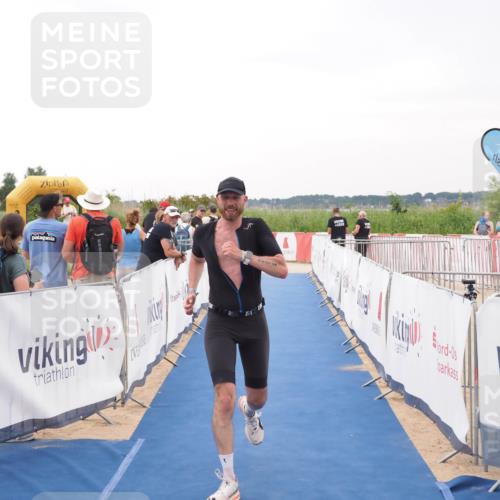 22.06.2025 - Viking Triathlon MichiJ http://msf.ph/oto/8079697 22.06.2025 16:05:03 Ziel 342 meine-sportfotos.de