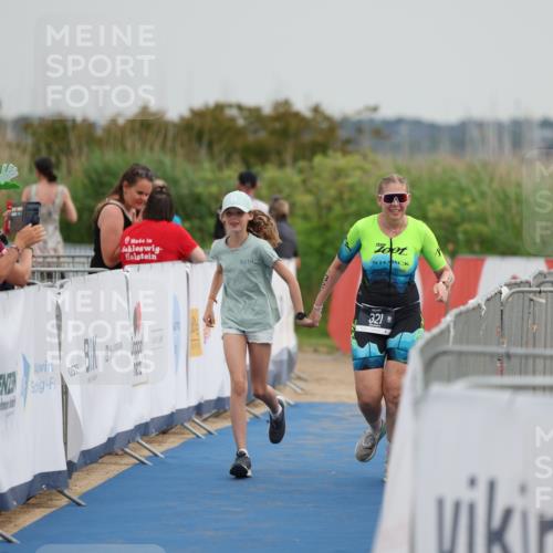 22.06.2025 - Viking Triathlon Yannick Fuchs http://msf.ph/oto/8079699 22.06.2025 16:45:58 Ziel 321 meine-sportfotos.de