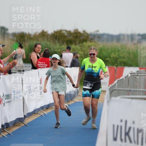 22.06.2025 - Viking Triathlon Yannick Fuchs http://msf.ph/oto/8079703 22.06.2025 16:45:59 Ziel 321 meine-sportfotos.de