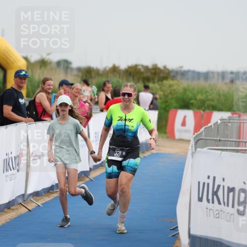 22.06.2025 - Viking Triathlon Yannick Fuchs http://msf.ph/oto/8079717 22.06.2025 16:46:01 Ziel 321 meine-sportfotos.de
