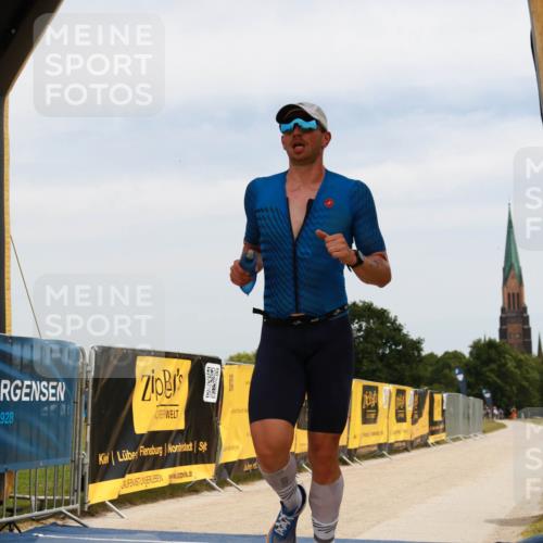 22.06.2025 - Viking Triathlon H.Heesch http://msf.ph/oto/8079765 22.06.2025 12:37:37 Laufen 45 meine-sportfotos.de