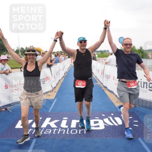 22.06.2025 - Viking Triathlon MichiJ http://msf.ph/oto/8079770 22.06.2025 15:56:34 Ziel 261, 647 meine-sportfotos.de