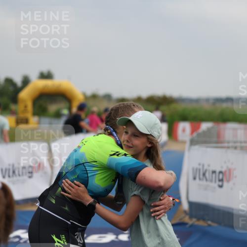 22.06.2025 - Viking Triathlon Yannick Fuchs http://msf.ph/oto/8079772 22.06.2025 16:46:17 Ziel  meine-sportfotos.de