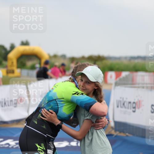 22.06.2025 - Viking Triathlon Yannick Fuchs http://msf.ph/oto/8079776 22.06.2025 16:46:17 Ziel  meine-sportfotos.de
