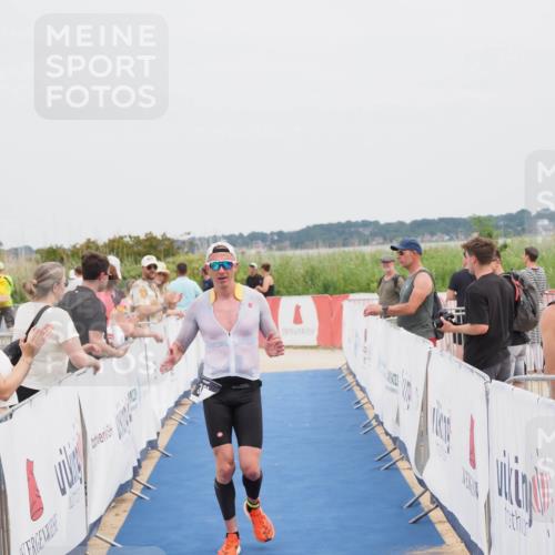 22.06.2025 - Viking Triathlon MichiJ http://msf.ph/oto/8079779 22.06.2025 14:39:59 Ziel 381 meine-sportfotos.de