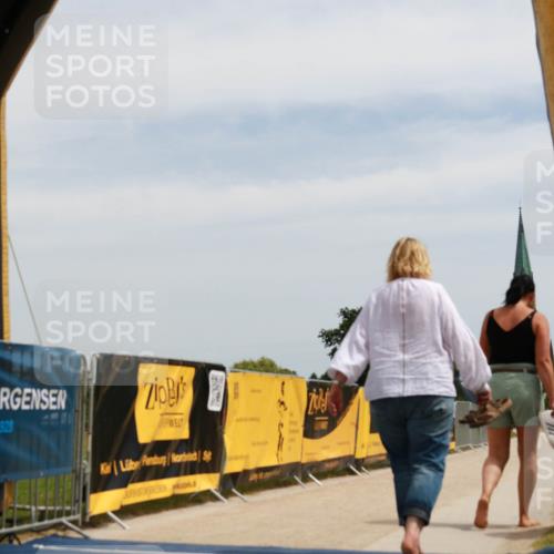 22.06.2025 - Viking Triathlon H.Heesch http://msf.ph/oto/8079780 22.06.2025 12:37:59 Laufen  meine-sportfotos.de