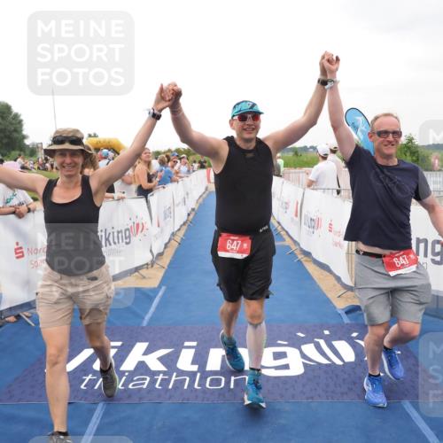 22.06.2025 - Viking Triathlon MichiJ http://msf.ph/oto/8079783 22.06.2025 15:56:34 Ziel 261, 647 meine-sportfotos.de