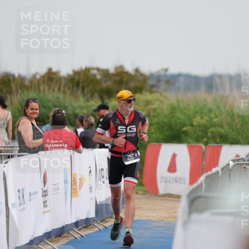 22.06.2025 - Viking Triathlon Yannick Fuchs http://msf.ph/oto/8079795 22.06.2025 16:46:36 Ziel 292 meine-sportfotos.de