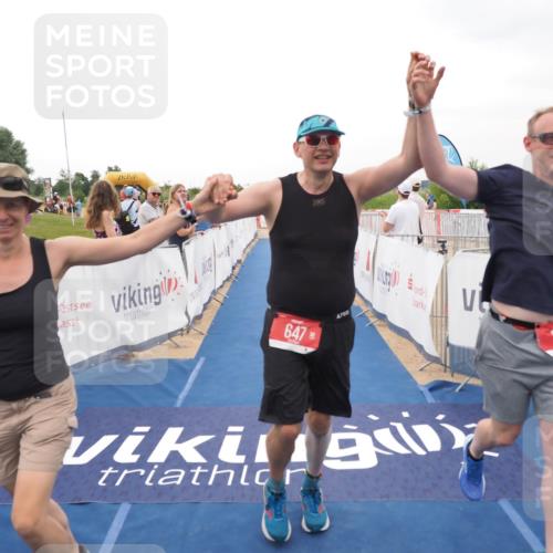 22.06.2025 - Viking Triathlon MichiJ http://msf.ph/oto/8079805 22.06.2025 15:56:34 Ziel 261, 647 meine-sportfotos.de