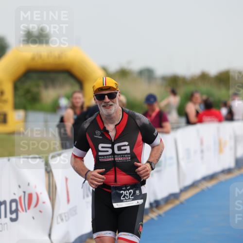 22.06.2025 - Viking Triathlon Yannick Fuchs http://msf.ph/oto/8079818 22.06.2025 16:46:41 Ziel 292 meine-sportfotos.de