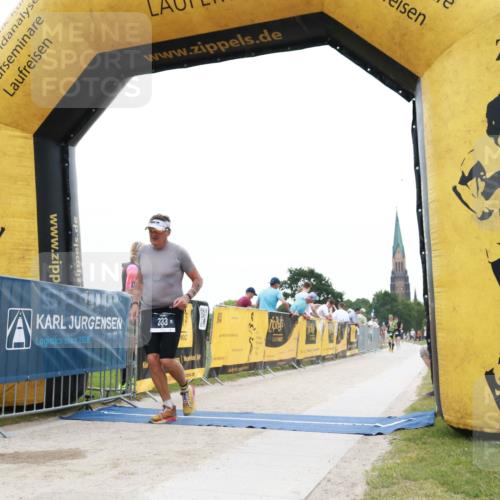 22.06.2025 - Viking Triathlon H.Heesch http://msf.ph/oto/8079822 22.06.2025 15:56:15 Laufen 199, 333, 647 meine-sportfotos.de