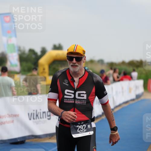 22.06.2025 - Viking Triathlon Yannick Fuchs http://msf.ph/oto/8079832 22.06.2025 16:46:43 Ziel 292 meine-sportfotos.de