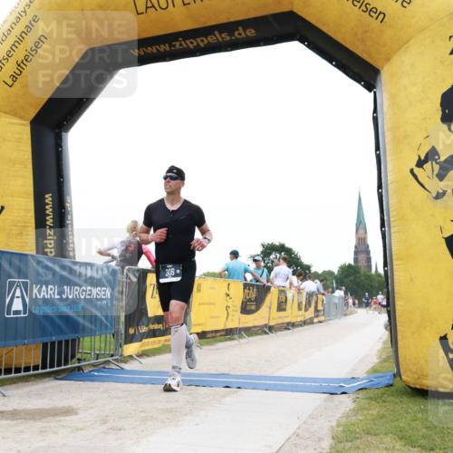 22.06.2025 - Viking Triathlon H.Heesch http://msf.ph/oto/8079837 22.06.2025 15:56:26 Laufen 261, 306 meine-sportfotos.de