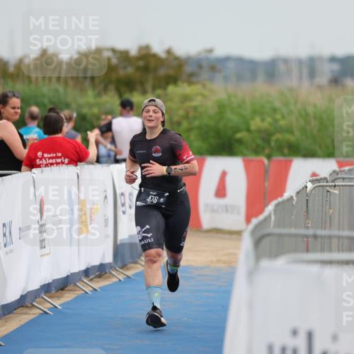 22.06.2025 - Viking Triathlon Yannick Fuchs http://msf.ph/oto/8079841 22.06.2025 16:47:53 Ziel 476 meine-sportfotos.de