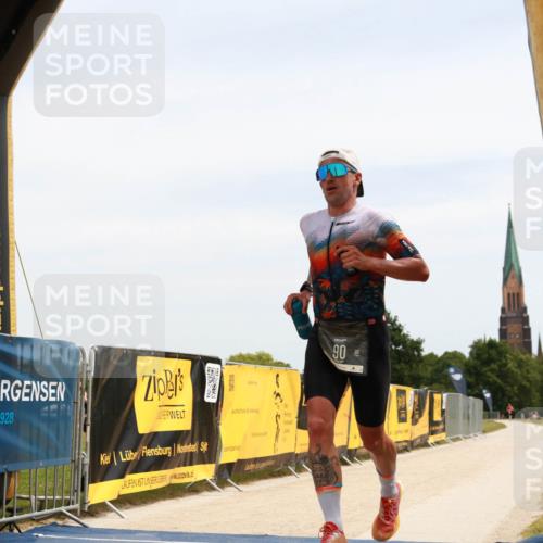 22.06.2025 - Viking Triathlon H.Heesch http://msf.ph/oto/8079856 22.06.2025 12:44:13 Laufen 90 meine-sportfotos.de