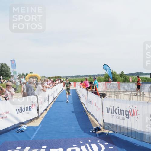 22.06.2025 - Viking Triathlon MichiJ http://msf.ph/oto/8079862 22.06.2025 14:19:49 Ziel 368 meine-sportfotos.de