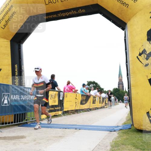 22.06.2025 - Viking Triathlon H.Heesch http://msf.ph/oto/8079888 22.06.2025 15:58:44 Laufen 77 meine-sportfotos.de