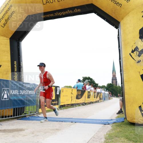 22.06.2025 - Viking Triathlon H.Heesch http://msf.ph/oto/8079944 22.06.2025 16:00:20 Laufen 353 meine-sportfotos.de