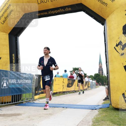 22.06.2025 - Viking Triathlon H.Heesch http://msf.ph/oto/8079955 22.06.2025 16:00:56 Laufen 54, 378 meine-sportfotos.de