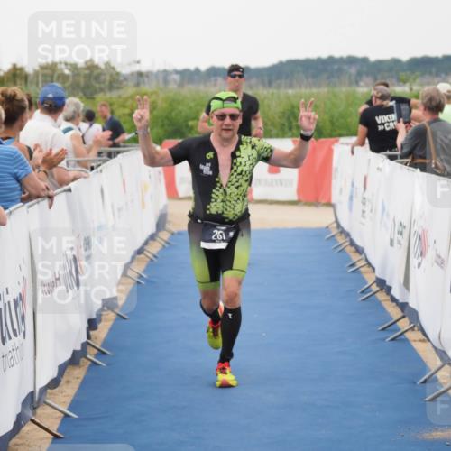 22.06.2025 - Viking Triathlon MichiJ http://msf.ph/oto/8079957 22.06.2025 15:56:39 Ziel 261, 306 meine-sportfotos.de