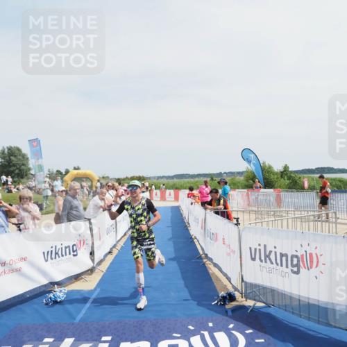 22.06.2025 - Viking Triathlon MichiJ http://msf.ph/oto/8079964 22.06.2025 14:19:50 Ziel 368 meine-sportfotos.de