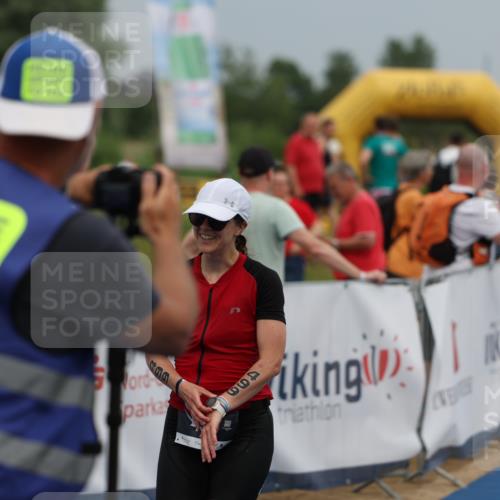 22.06.2025 - Viking Triathlon Yannick Fuchs http://msf.ph/oto/8079968 22.06.2025 16:49:58 Ziel 477, 499 meine-sportfotos.de
