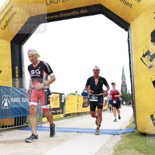 22.06.2025 - Viking Triathlon H.Heesch http://msf.ph/oto/8080018 22.06.2025 16:02:22 Laufen 206, 283, 493 meine-sportfotos.de