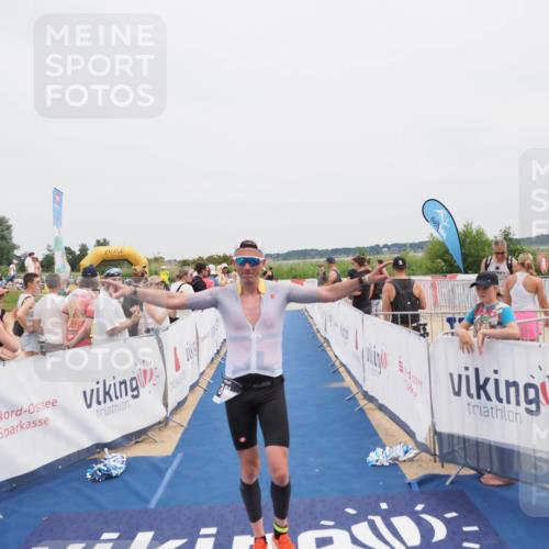 22.06.2025 - Viking Triathlon MichiJ http://msf.ph/oto/8080052 22.06.2025 14:40:01 Ziel 381 meine-sportfotos.de