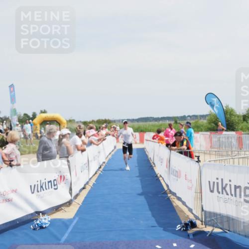 22.06.2025 - Viking Triathlon MichiJ http://msf.ph/oto/8080075 22.06.2025 14:20:04 Ziel 401 meine-sportfotos.de