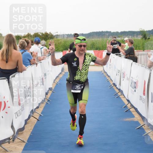 22.06.2025 - Viking Triathlon MichiJ http://msf.ph/oto/8080081 22.06.2025 15:56:41 Ziel 261, 306 meine-sportfotos.de