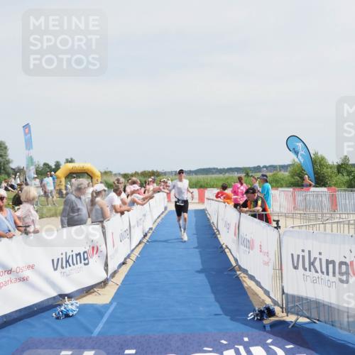 22.06.2025 - Viking Triathlon MichiJ http://msf.ph/oto/8080084 22.06.2025 14:20:04 Ziel 401 meine-sportfotos.de