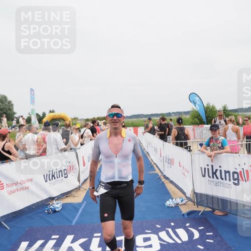 22.06.2025 - Viking Triathlon MichiJ http://msf.ph/oto/8080098 22.06.2025 14:40:02 Ziel 229, 381 meine-sportfotos.de