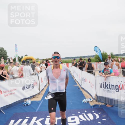 22.06.2025 - Viking Triathlon MichiJ http://msf.ph/oto/8080108 22.06.2025 14:40:02 Ziel 229, 381 meine-sportfotos.de
