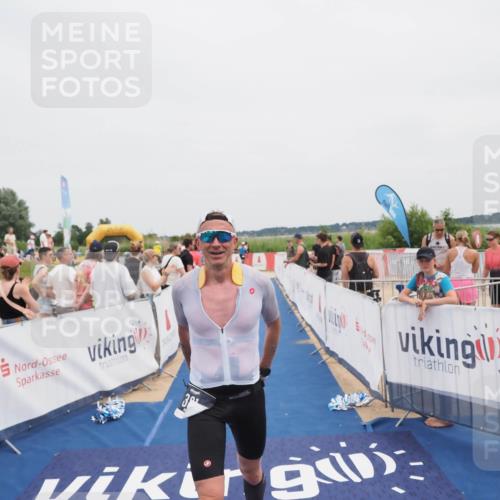 22.06.2025 - Viking Triathlon MichiJ http://msf.ph/oto/8080119 22.06.2025 14:40:02 Ziel 229, 381 meine-sportfotos.de