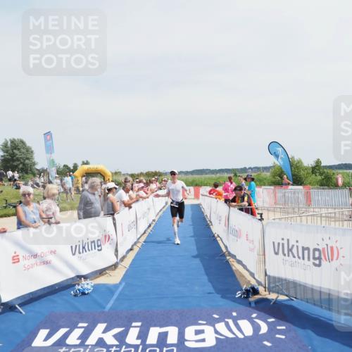 22.06.2025 - Viking Triathlon MichiJ http://msf.ph/oto/8080128 22.06.2025 14:20:05 Ziel 401 meine-sportfotos.de